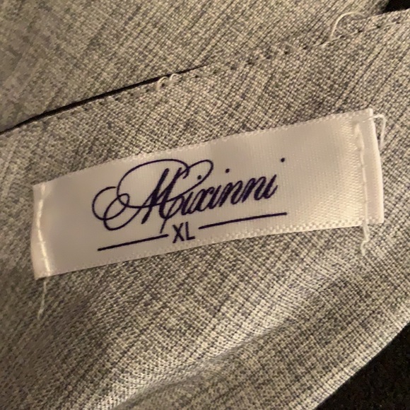 Sophisticated Mixinni Business Dress - Picture 5 of 5